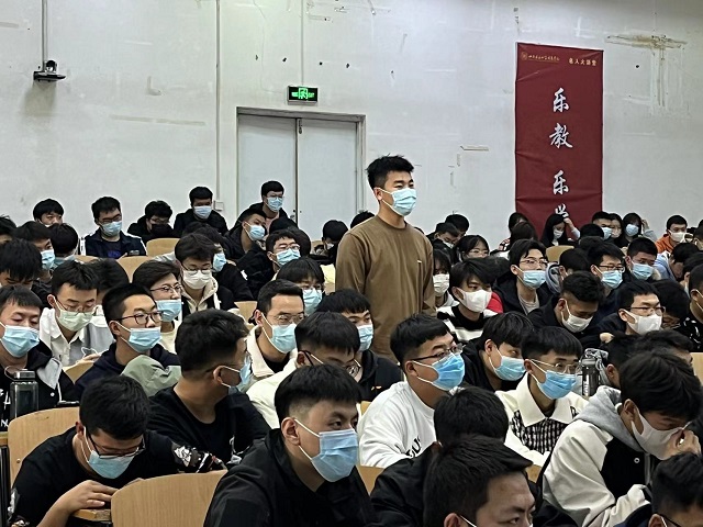 【辅导员说完满】树立远大理想 铸就完满人 ——智能工程学院2022级辅导员说完满