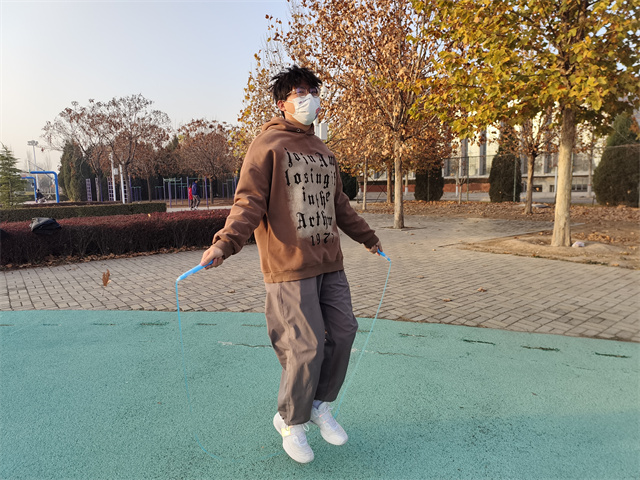 【完满团支部】“绳”彩飞扬 各显“绳”通——淬炼·国际商学院财务2101班完满团支部活动