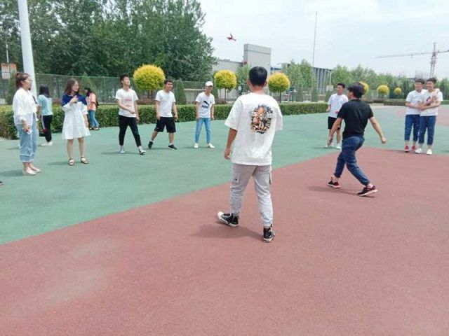 【完满班级】脚步飞旋 追寻自我——食品与环境学院园林1804班级趣味毽球赛