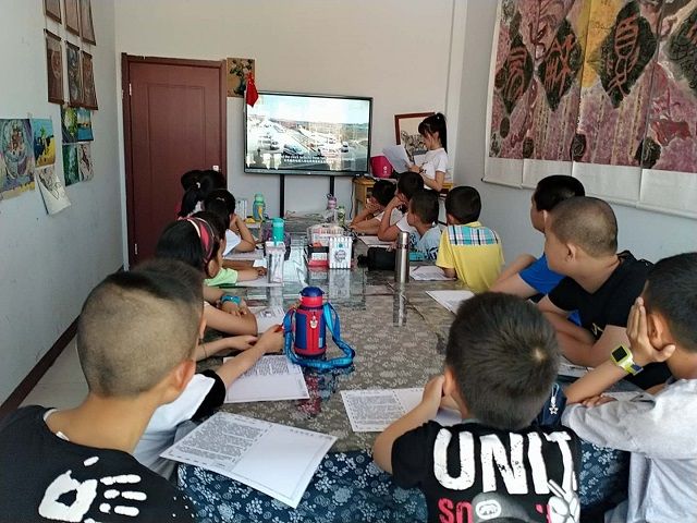 【暑期劳动实践】劳动至美 品味人生——艺术传媒学院环设1705班暑期劳动教育实践活动