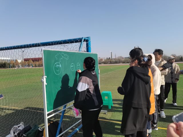 【完满班级】扬理想风帆 奏青春赞歌——经济与管理学院十一月完满班级活动纪实(四)