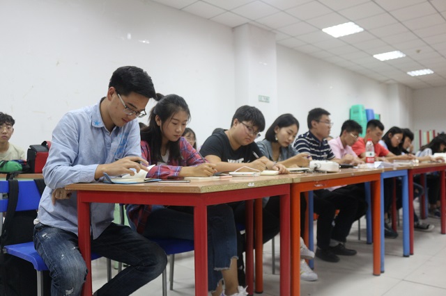 行者若彩虹 万丈光可成——环科系举办2017-2018学年第一学期完满教育工作动员大会