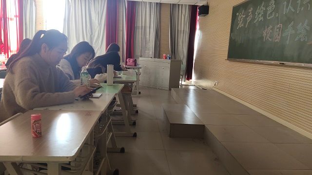 绘声绘色 认识自我——校园手绘活动第二期