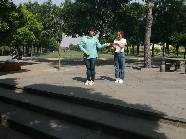 【完满班级】艺术编织人生 人生描绘艺术——外国语言文学系5月完满班级活动