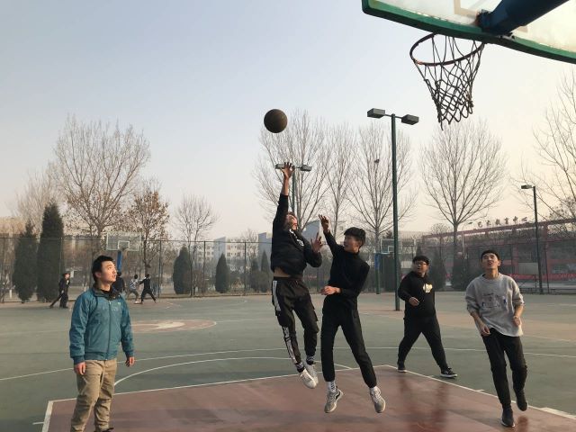 【完满班级】“球球俱进 分分必得”篮球活动——大数据学院、信息工程学院软件1901班