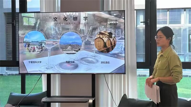 熠熠秋日共奔赴 研学拾趣促完满——沙漠研学之坚守完满如磐初心 奋楫完满致远笃行