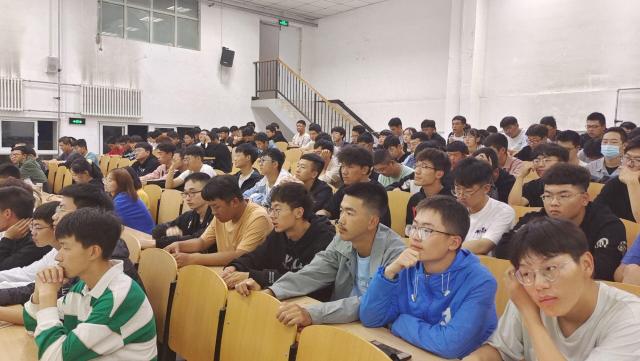 【辅导员说完满】成为大学生 你准备好了吗——智能工程学院21级辅导员说完满