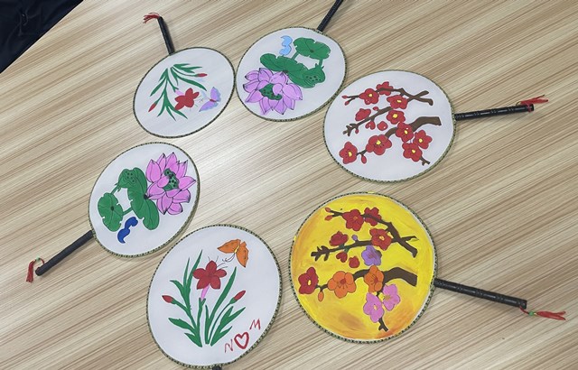 【完满班级】团扇融情 漫品雅趣——淬炼·国际商学院会计1905班完满班级活动