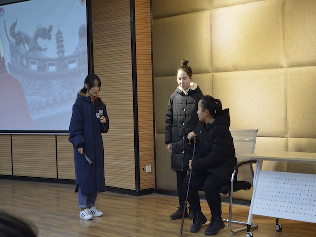 淬炼商学院举办B类社团总结汇报表演晚会