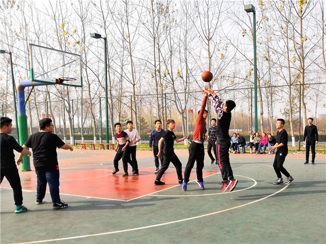 【完满班级】“聚班力 促情谊”篮球联谊赛——软件工程1803班1804班篮球联谊完满班级活动