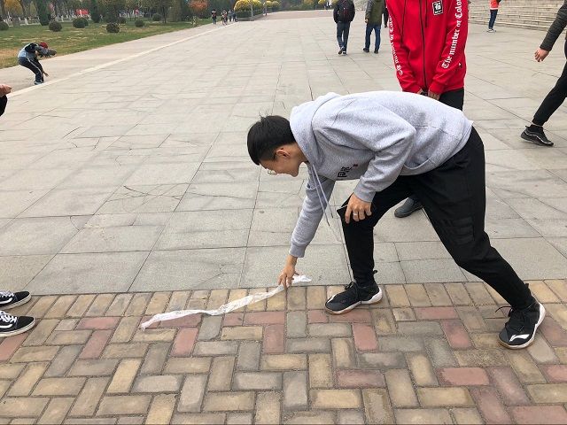 【完满班级】践行公益之路 为环保献力——艺术传媒学院环设1801班完满班级活动