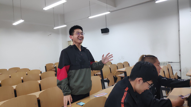 【完满班级】炫动青春 谱写欢乐乐章——经济与管理学院四月完满班级活动纪实（二）