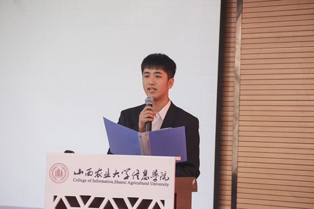 第九季完满班级“十佳团队”及“优秀建设单位”评选活动凝聚班级力量