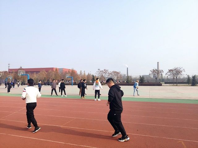 【完满班级】阳光体育 全民健身——环设1803班长跑活动