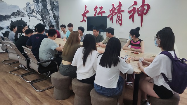 【完满团支部】智慧同行 棋牌争霸——淬炼·国际商学院会计2002完满团支部活动