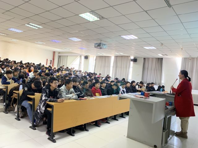 【辅导员说完满】传递网络正能量 弘扬时代旋律——艺术传媒学院2019级辅导员说完满