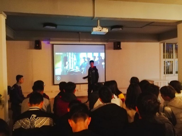 【主题团日】回顾历史 不忘初心——数据1801班团日活动用光影回顾历史