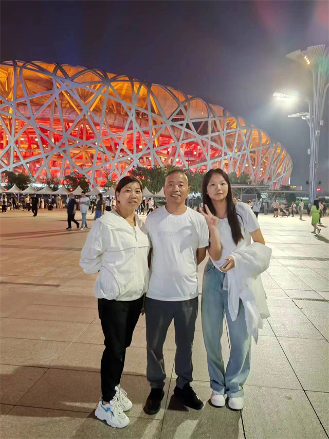 用镜头和笔触 分享我的“国庆”心得——淬炼·国际商学院10月主题采访活动