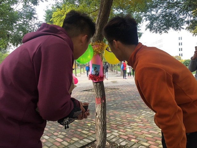 你的脸,摆的什么谱——环科系举办首届“金秋十月·大美信院”网红表情包P图大赛