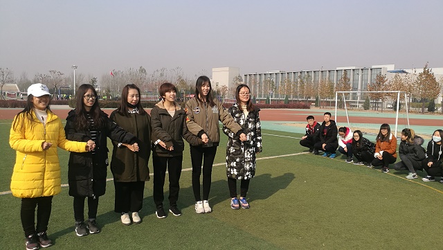 【完满班级】我们是光盘族 对浪费说不——淬炼商学院“善”行青春主题活动(三十三)