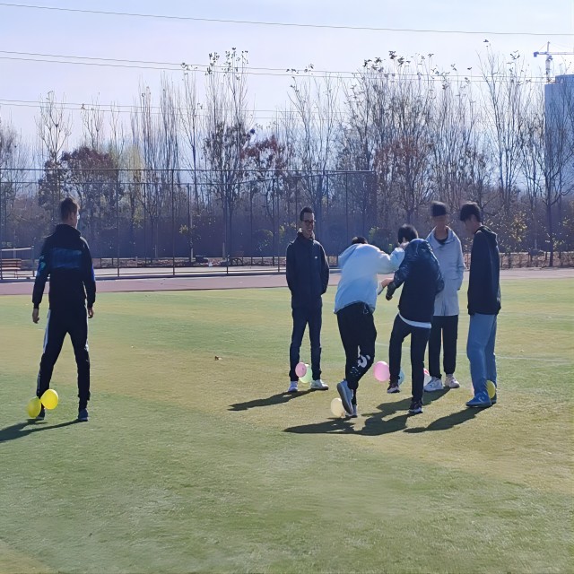 【完满团支部】挥毫运动狂热 展现体育风貌——大数据学院、信息工程学院网工2202完满团支部活动