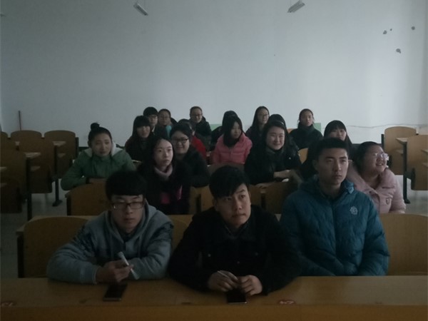 外语系“青春与好青年”完满班级主题系列活动
