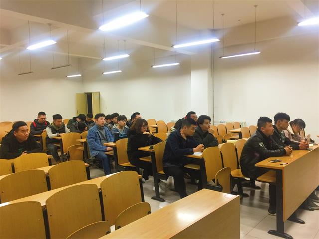 【辅导员说完满】文明守纪树良风 安全教育我先行——机电工程系2015级举办安全警示教育会议