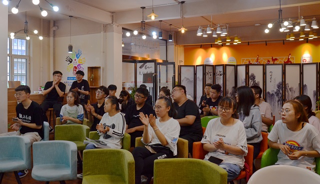 学长计划第655期:追寻梦想 探讨路途——艺术传媒学院“经典传承 艺术赏析”非遗作品共赏