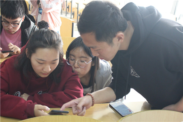 【商英计划】笃行商道 看专业技能如何与完满教育融合发展