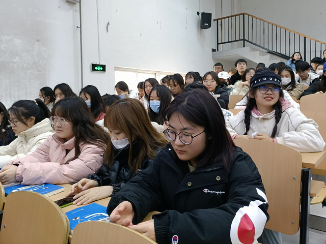 【辅导员说完满】再见 2021——淬炼·国际商学院2020级“辅导员说完满”专题活动