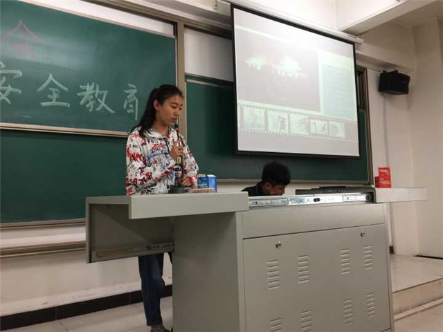 【完满班级】安全从细微之处做起——淬炼商学院举办“善”行青春主题活动（二）