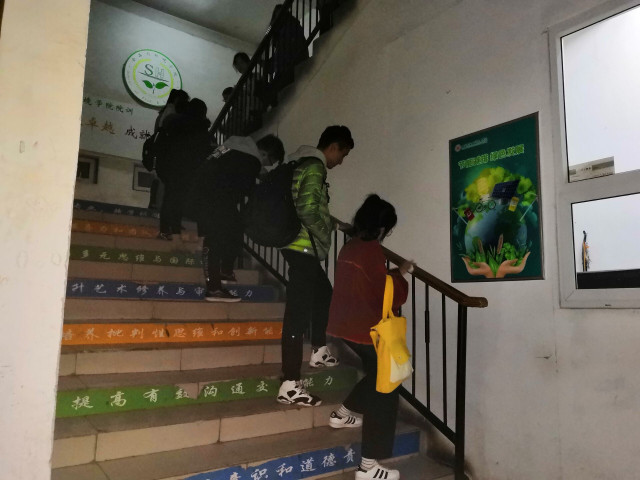 【完满班级】随清秋公益 暖在人心——外国语言文学系英语1803班、英语1806班11月完满班级活动