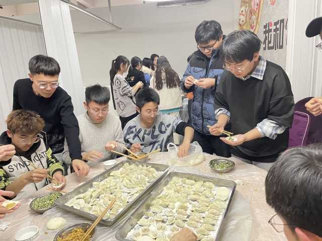 学长计划第939期：情暖冬至 福满信院——智能工程学院第一百二十九期学长计划之“这个冬天不太冷”