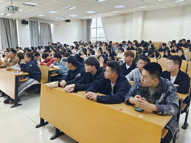 【辅导员说完满】如何成为高效学习的人——艺术传媒学院环境设计18级辅导员说完满