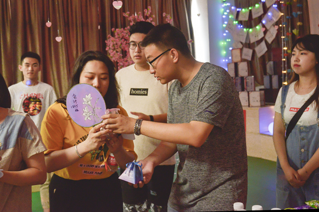 感受青春温度 凝聚班级力量——第八季“完满班级十佳团队”与“完满班级优秀建设单位”评选活动