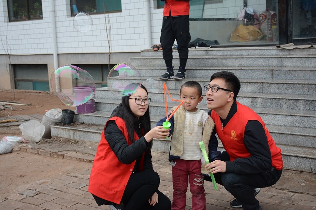 【雷锋月】善心唤起善行 志愿与我同行——爱暖初春,“寻找身边的雷锋”系列展播