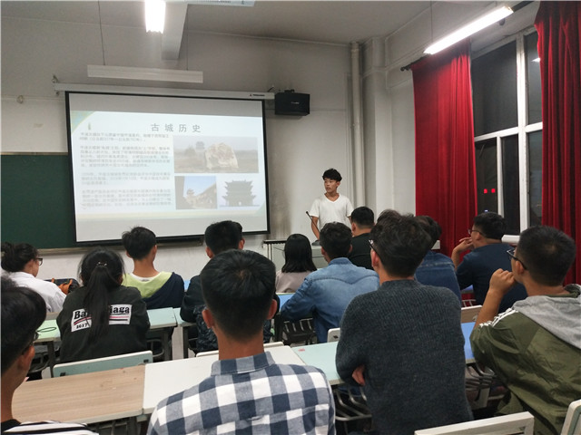 【学长计划】第450期:迹艺青春 永不褪色——艺术传媒系学长计划之新生“第一课”