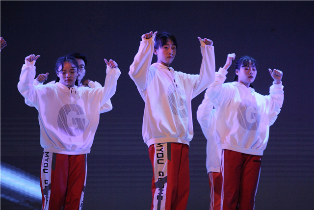 【社团巡礼节】第四届“我的青春我的团”社团巡礼节闭幕式暨DANCING PARTY星启舞八周年公演感动落幕