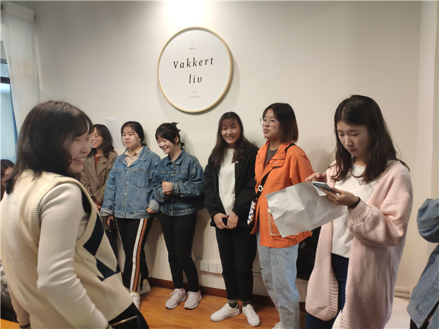 【完满班级】 公益之心 相传你我——外国语言文学系英语1805班、英语1806班10月完满班级活动