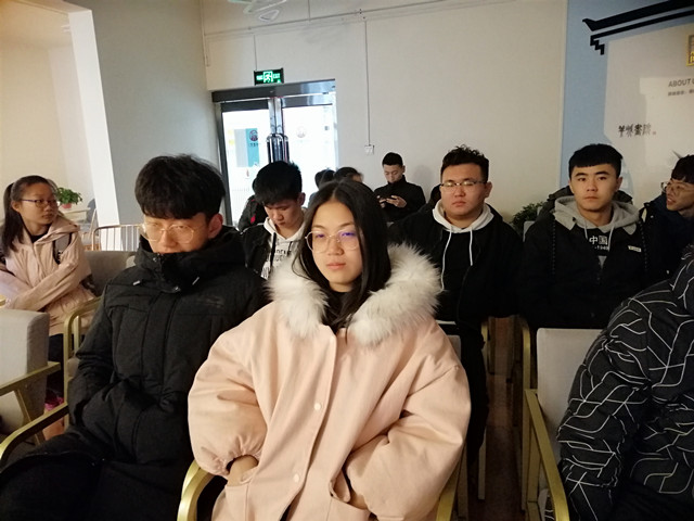 【主题团日】弘扬革命情 再踏新征程——物联1801班团日活动