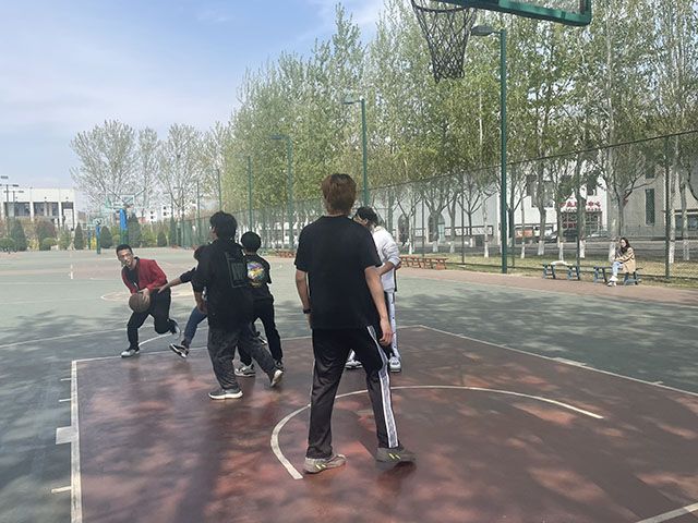 【完满班级】挑战地心引力 引爆篮球魅力——环设2002班竞技体育