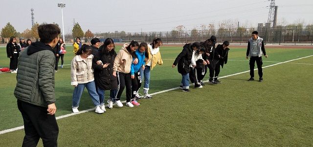 【完满班级】风雨同舟 患难与共——食品与环境学院食安1802班趣味游戏完满班级活动