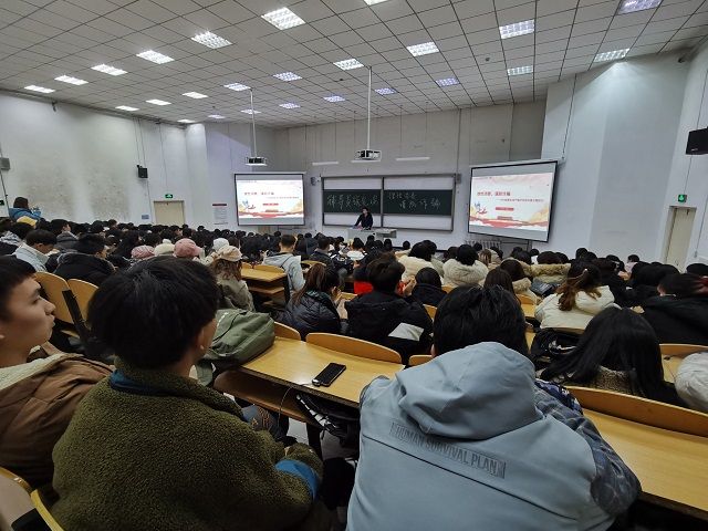 【辅导员说完满】理性消费 谨防诈骗——艺术传媒学院2020级视觉传达专业视觉专升本辅导说完满活动