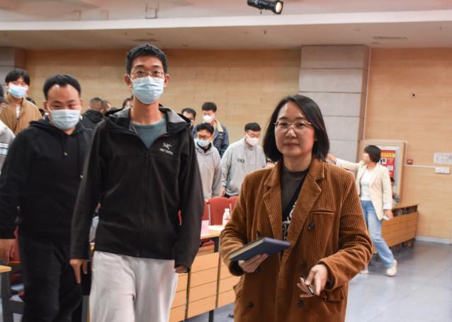 助力成人 让成长赋能——食品与环境学院2022级全生异科导师启动仪式暨见面会