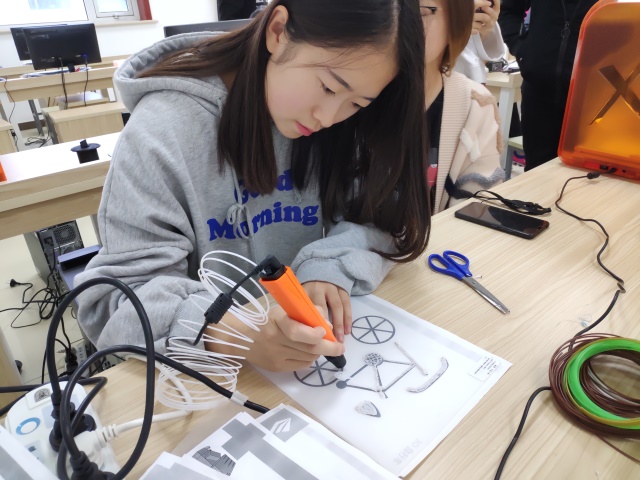 【1+1＞2】3D打印技术 引领新时代——创意模型社前往榆次3D打印基地调研