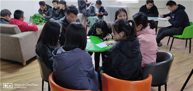 【完满班级】你画我猜 趣味多多——大数据学院、信息工程学院信管1601班举办完满班级活动