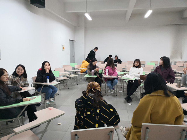 【完满班级】心系雷锋三月天 春暖花开学子情——经济与管理学院三月完满班级活动纪实（三）