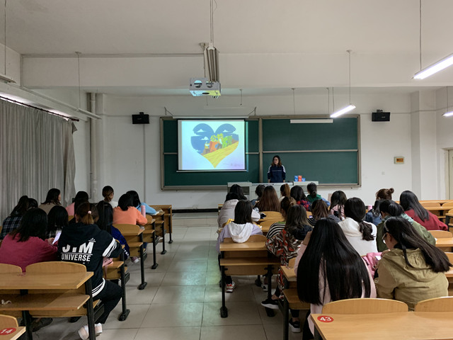 【完满班级】公益同行 为爱呼唤 ——外国语言文学系英语1905班、英语1906班、英语1907班10月完满班级活动