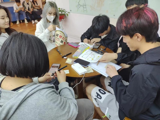 【完满团支部】书香百味——经济与管理学院国贸(专升本）2207班完满团支部活动