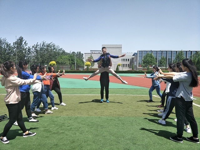 【完满班级】畅想青春 舞动梦想——信管1701班“舞动青春”主题活动